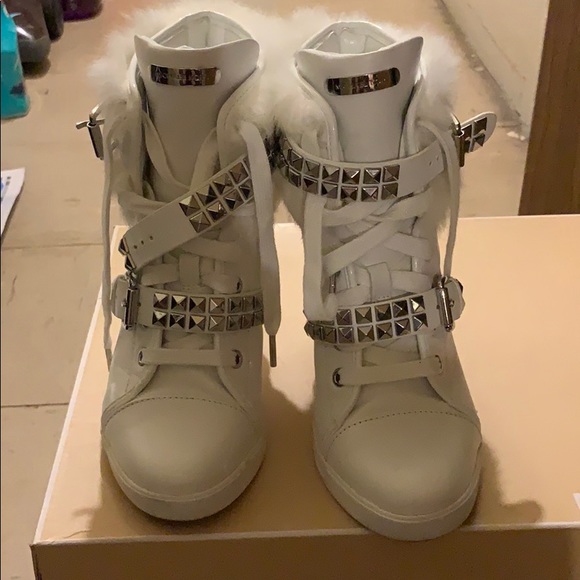 EUC MK white faux fur wedge sneakers!! - Picture 4 of 4